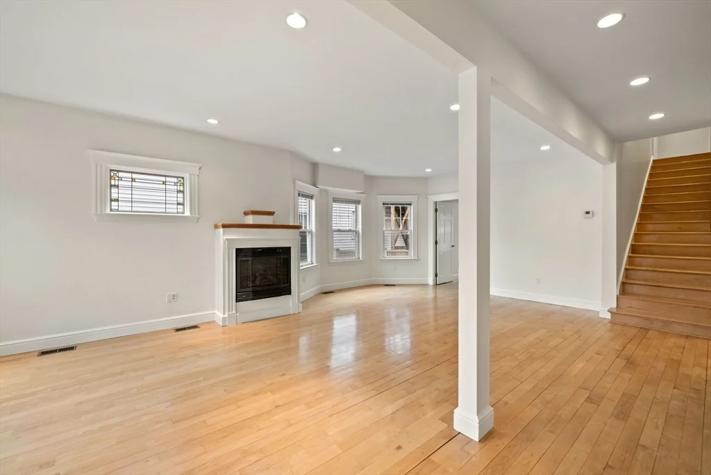 2 bed, 1 bath apartment for rent at 2536 Massachusetts Ave Unit U:2536, North Cambridge — photo 8 of 20