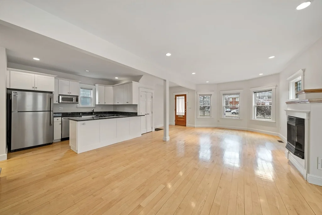 2 bed, 1 bath apartment for rent at 2536 Massachusetts Ave Unit U:2536, North Cambridge — photo 4 of 20