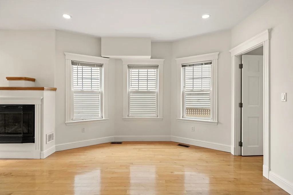 2 bed, 1 bath apartment for rent at 2536 Massachusetts Ave Unit U:2536, North Cambridge — photo 9 of 20
