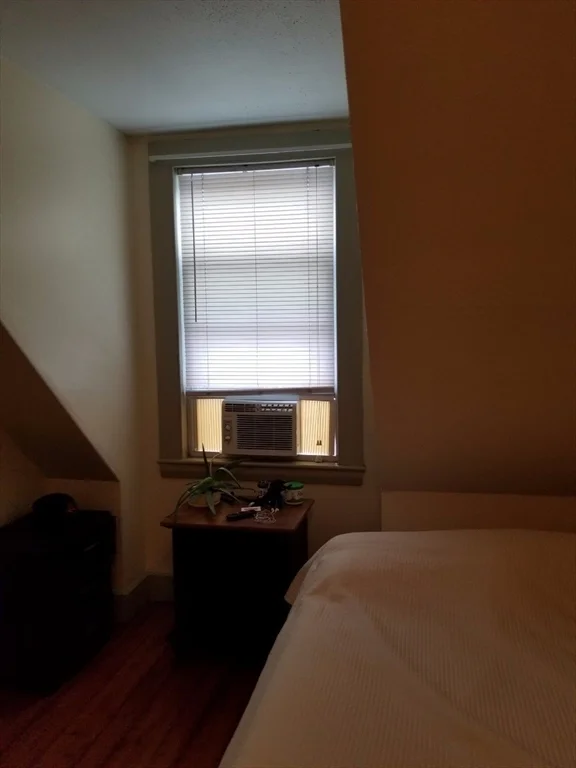 2 bed, 1 bath apartment for rent at 254-256 Elliot St Unit 2, Newton — photo 4 of 13