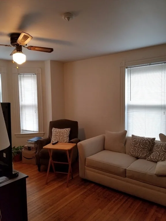 2 bed, 1 bath apartment for rent at 254-256 Elliot St Unit 2, Newton — photo 10 of 13
