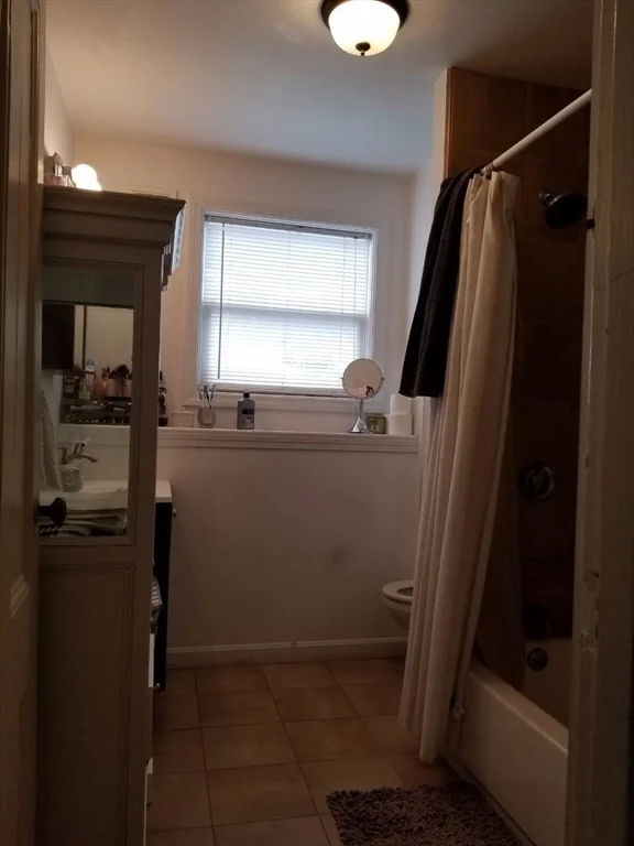 2 bed, 1 bath apartment for rent at 254-256 Elliot St Unit 2, Newton — photo 9 of 13