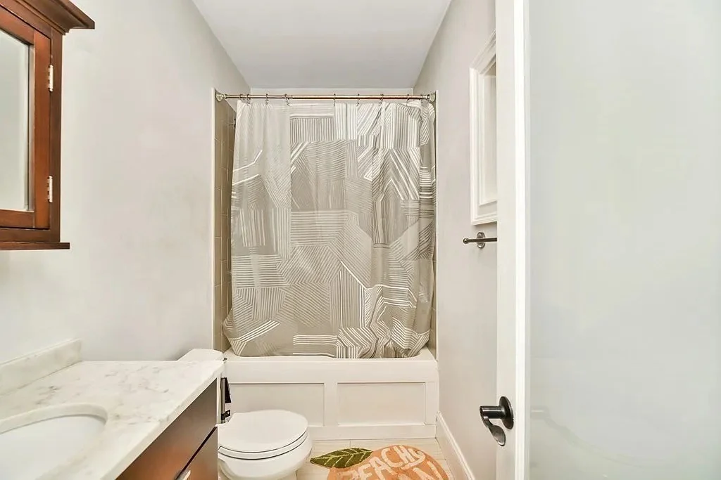 1 bed, 1 bath apartment for rent at 254 Bowen St Unit 1, South Boston — photo 11 of 13