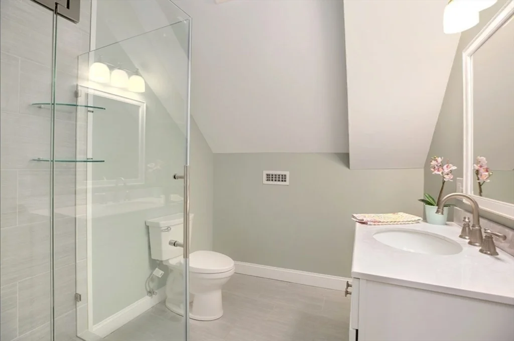 4 bed, 2 bath apartment for rent at 254 E Cottage St Unit 3, Dorchester — photo 19 of 30