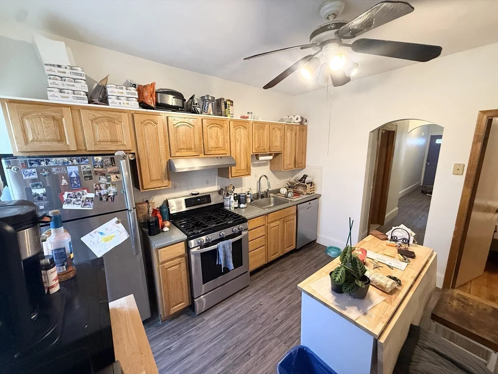 2 bed, 1 bath apartment for rent at 254 Elm St Unit 1, Kendall Square — photo 3 of 9