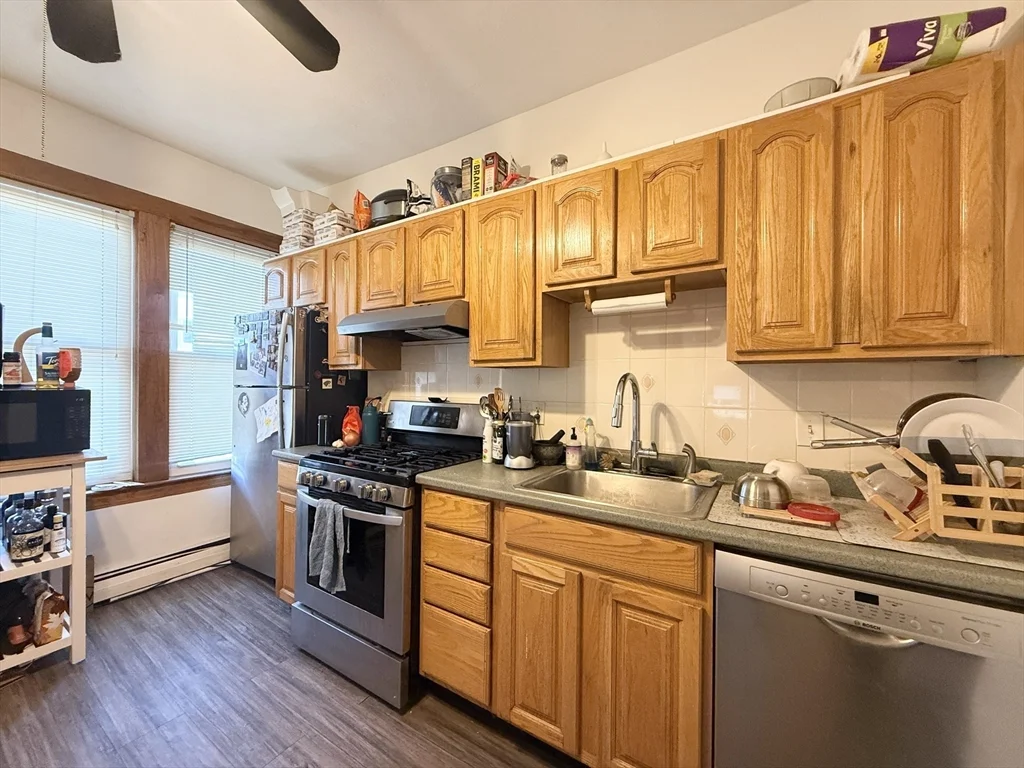 2 bed, 1 bath apartment for rent at 254 Elm St Unit 1, Kendall Square — photo 2 of 9