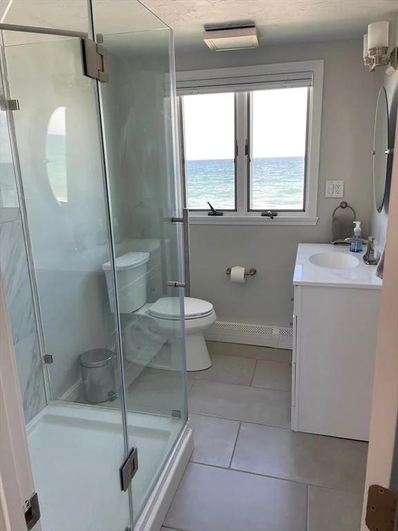 4 bed, 1 bath apartment for rent at 254 Foster Ave Unit 254, Marshfield — photo 5 of 9
