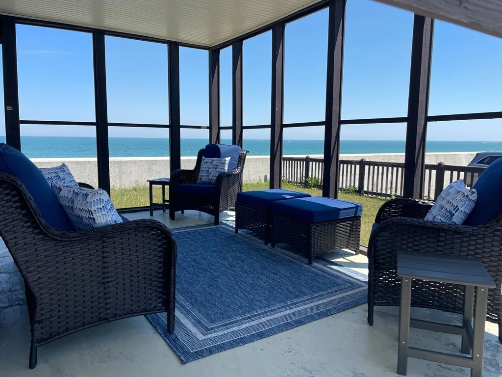 4 bed, 1 bath apartment for rent at 254 Foster Ave Unit 254, Marshfield — photo 9 of 9