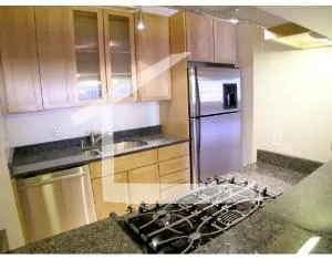 3 bed, 2 bath apartment for rent at 254 Friend St Unit 3, West End — photo 2 of 16