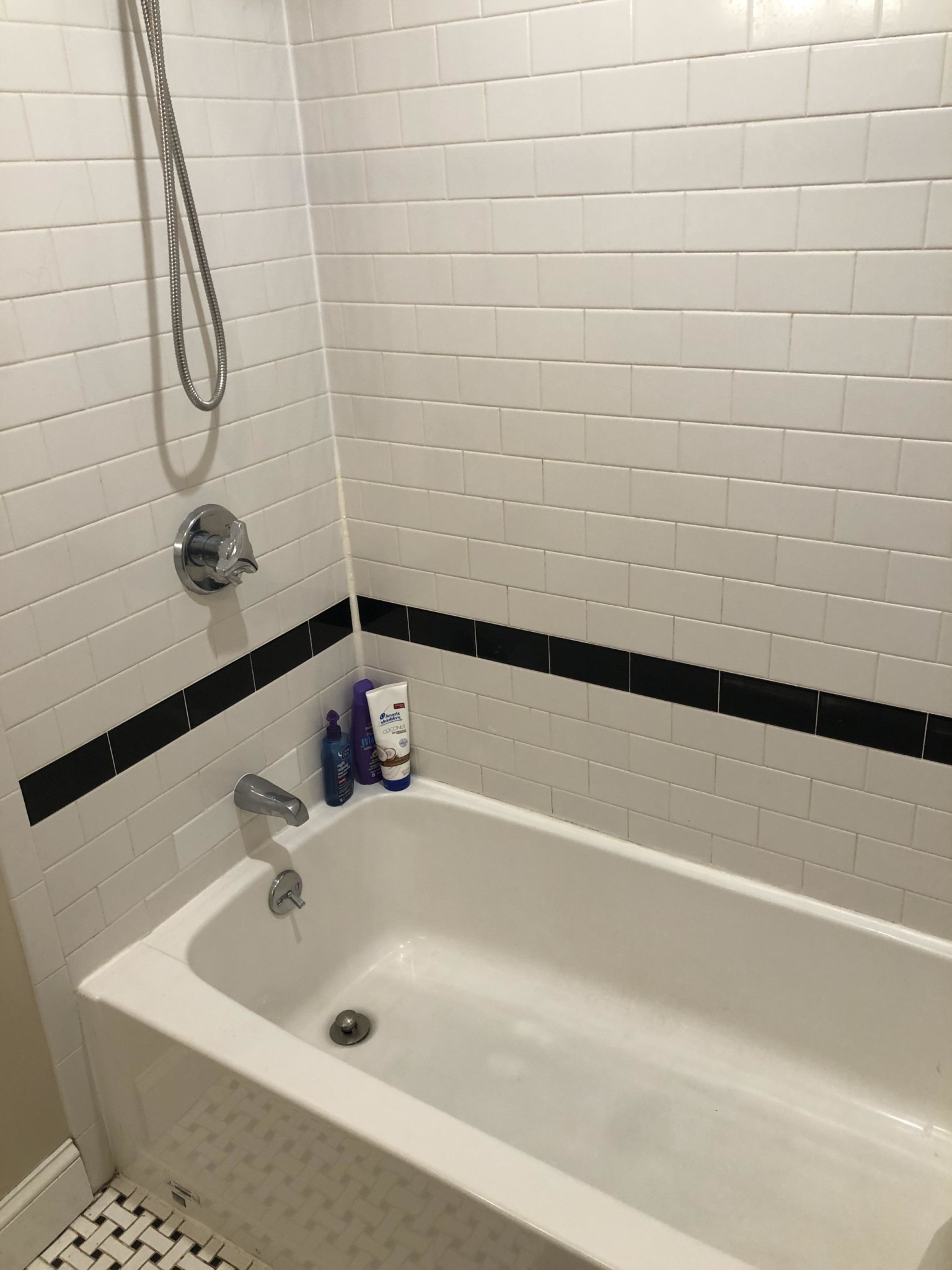 4 bed, 2 bath apartment for rent at 254 Friend St Unit 5, West End — photo 22 of 24