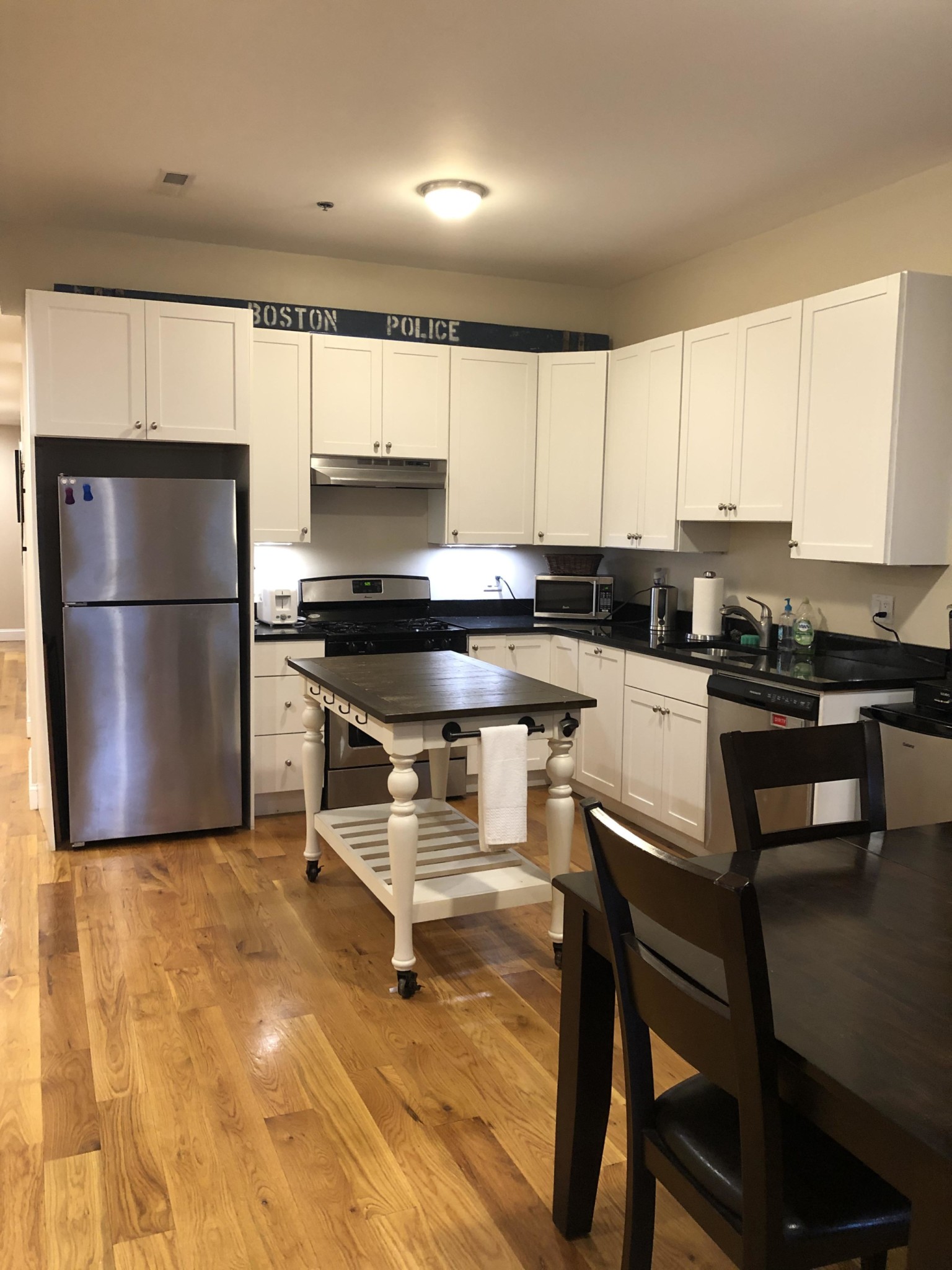 4 bed, 2 bath apartment for rent at 254 Friend St Unit 5, West End — photo 12 of 24