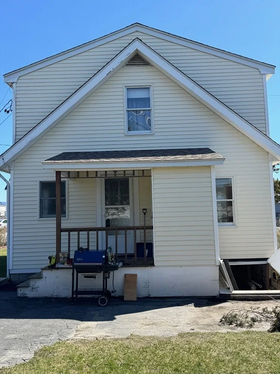 2 bed, 1 bath apartment for rent at 254 Gurnet Rd, Duxbury — photo 5 of 24