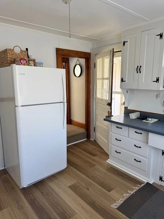 2 bed, 1 bath apartment for rent at 254 Gurnet Rd, Duxbury — photo 17 of 24
