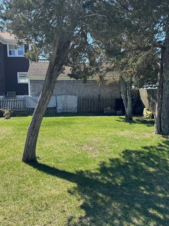 2 bed, 1 bath apartment for rent at 254 Gurnet Rd, Duxbury — photo 7 of 24