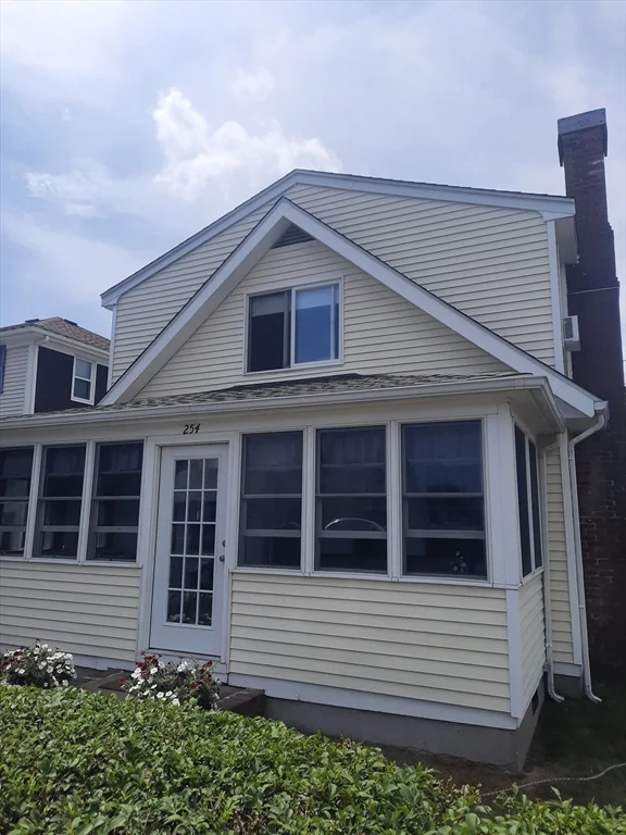 2 bed, 1 bath apartment for rent at 254 Gurnet Rd Unit 254, Duxbury