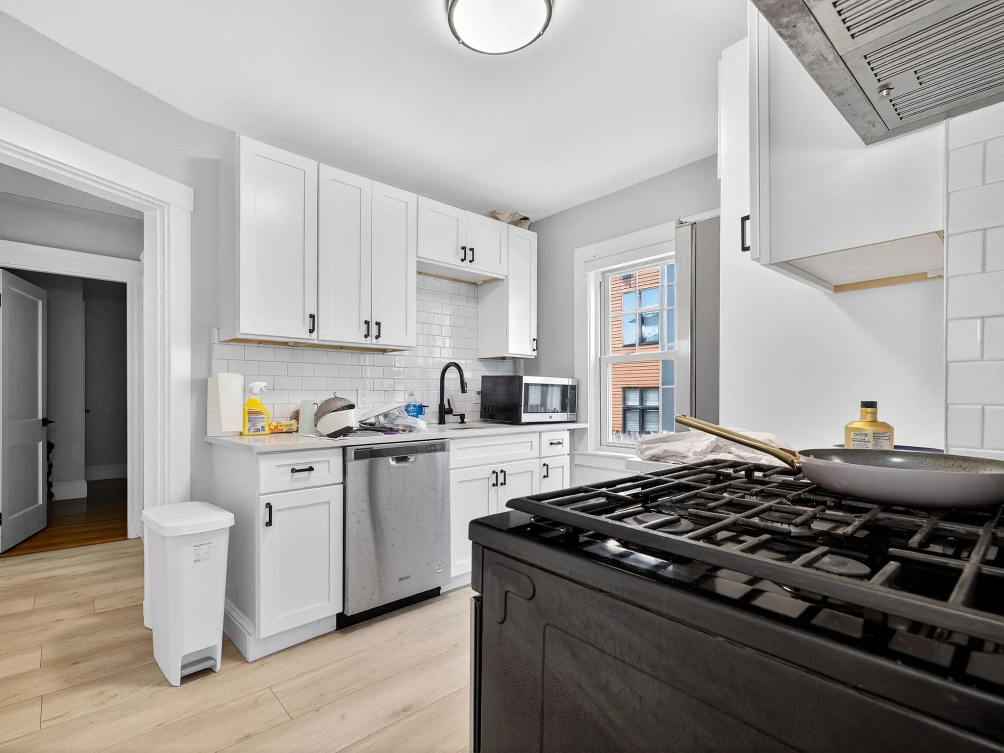 3 bed, 2 bath apartment for rent at 254 Main St Unit 1A, South Medford — photo 8 of 16