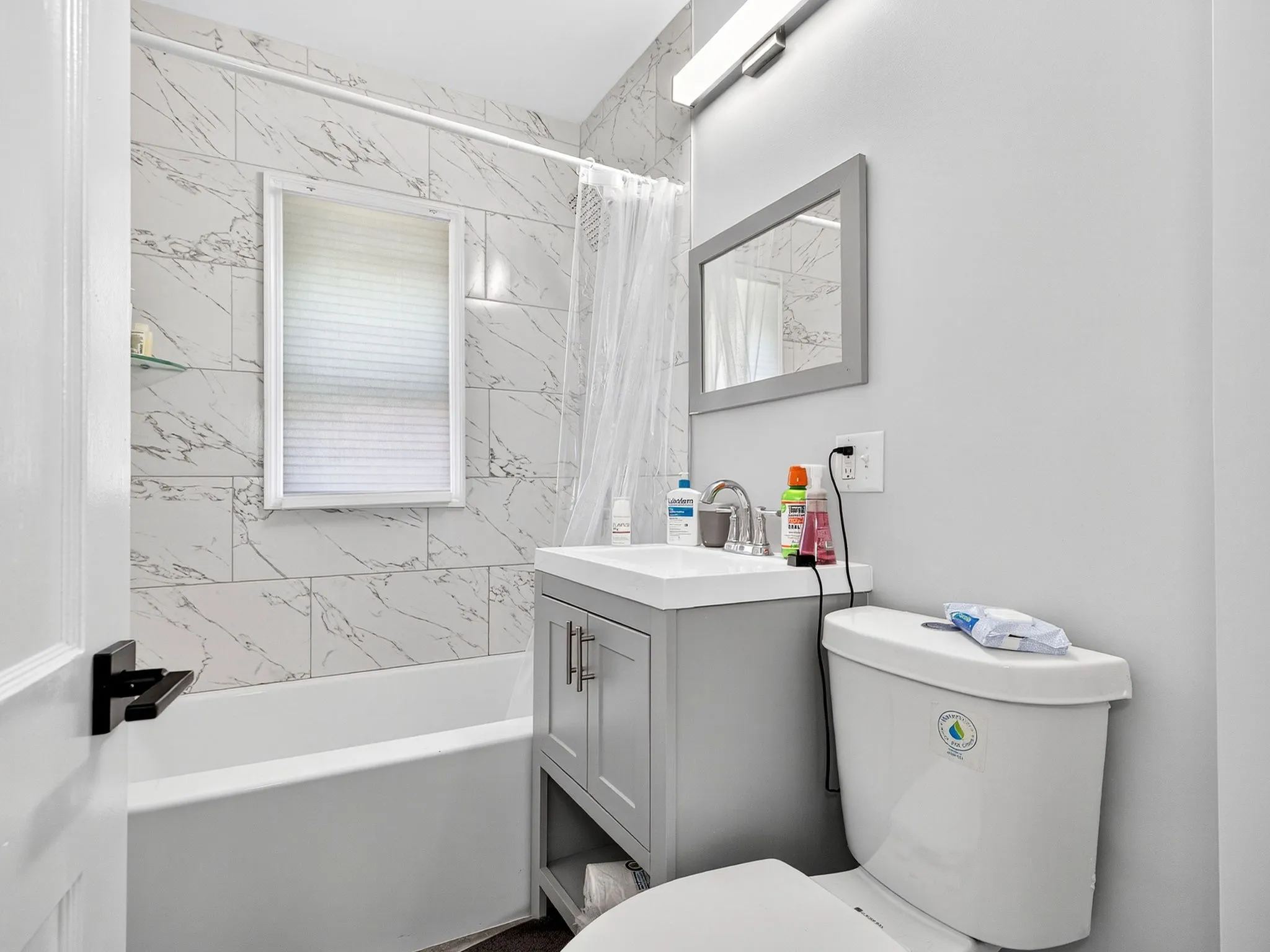 3 bed, 2 bath apartment for rent at 254 Main St Unit 1A, South Medford — photo 6 of 16