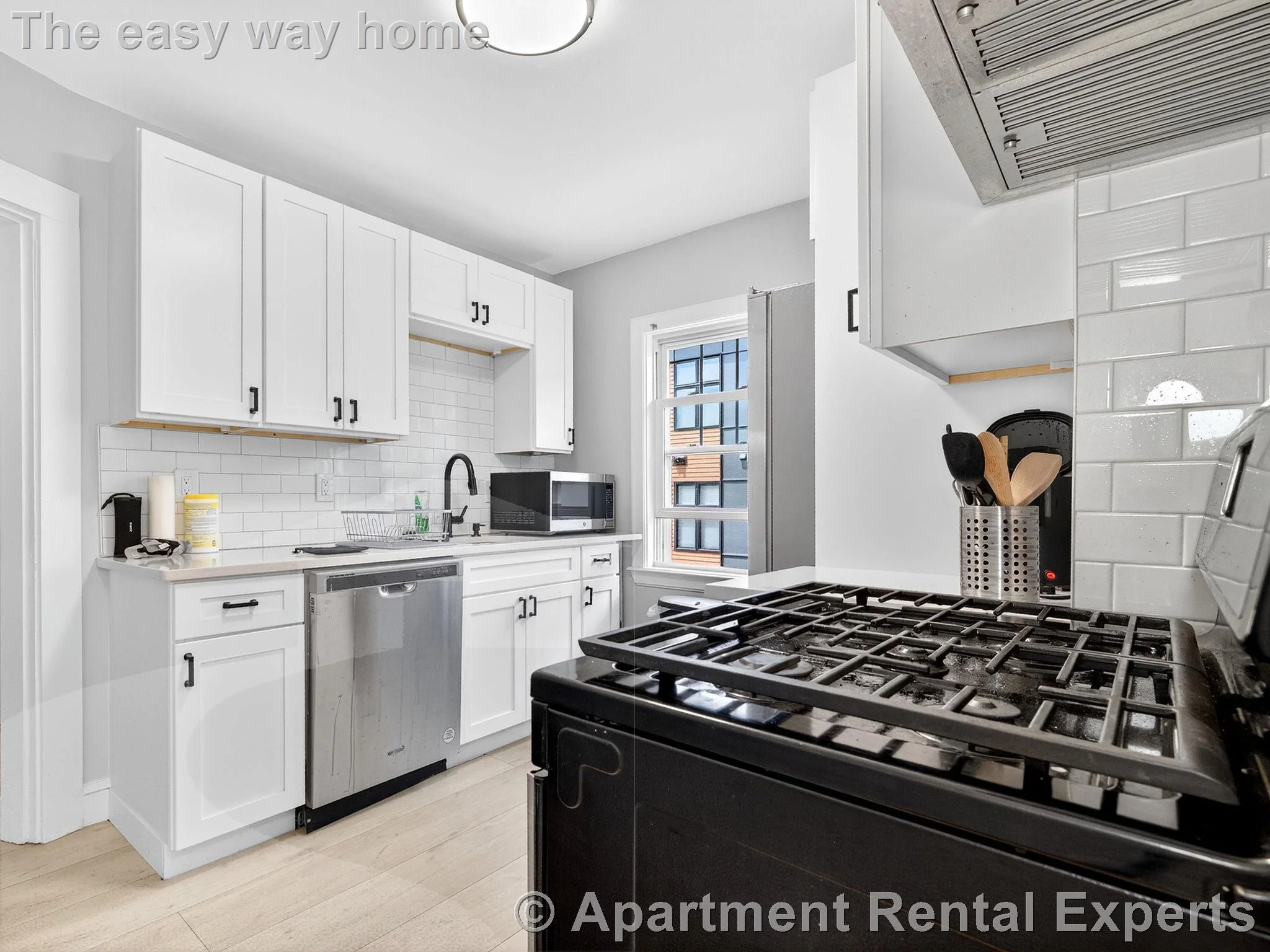 4 bed, 2 bath apartment for rent at 254 Main St Unit 2, Magoun Square — photo 1 of 14
