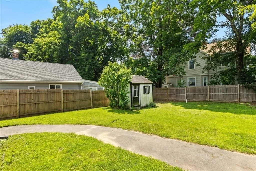 2 bed, 1 bath apartment for rent at 254 N Elm St U1 Unit 1, West Bridgewater — photo 22 of 23