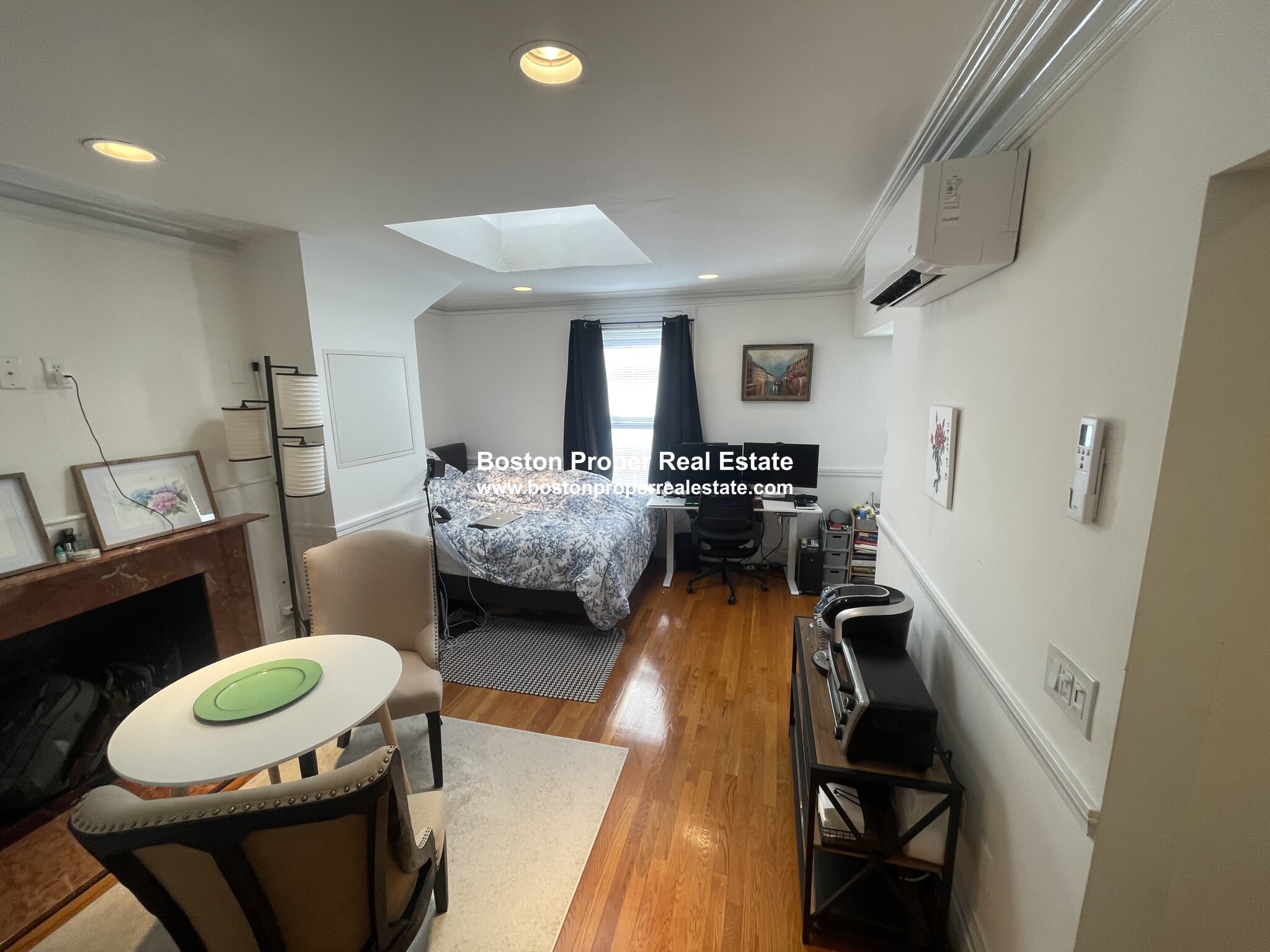 Studio bed, 1 bath apartment for rent at 254 Newbury St Unit 5, Back Bay — photo 4 of 13