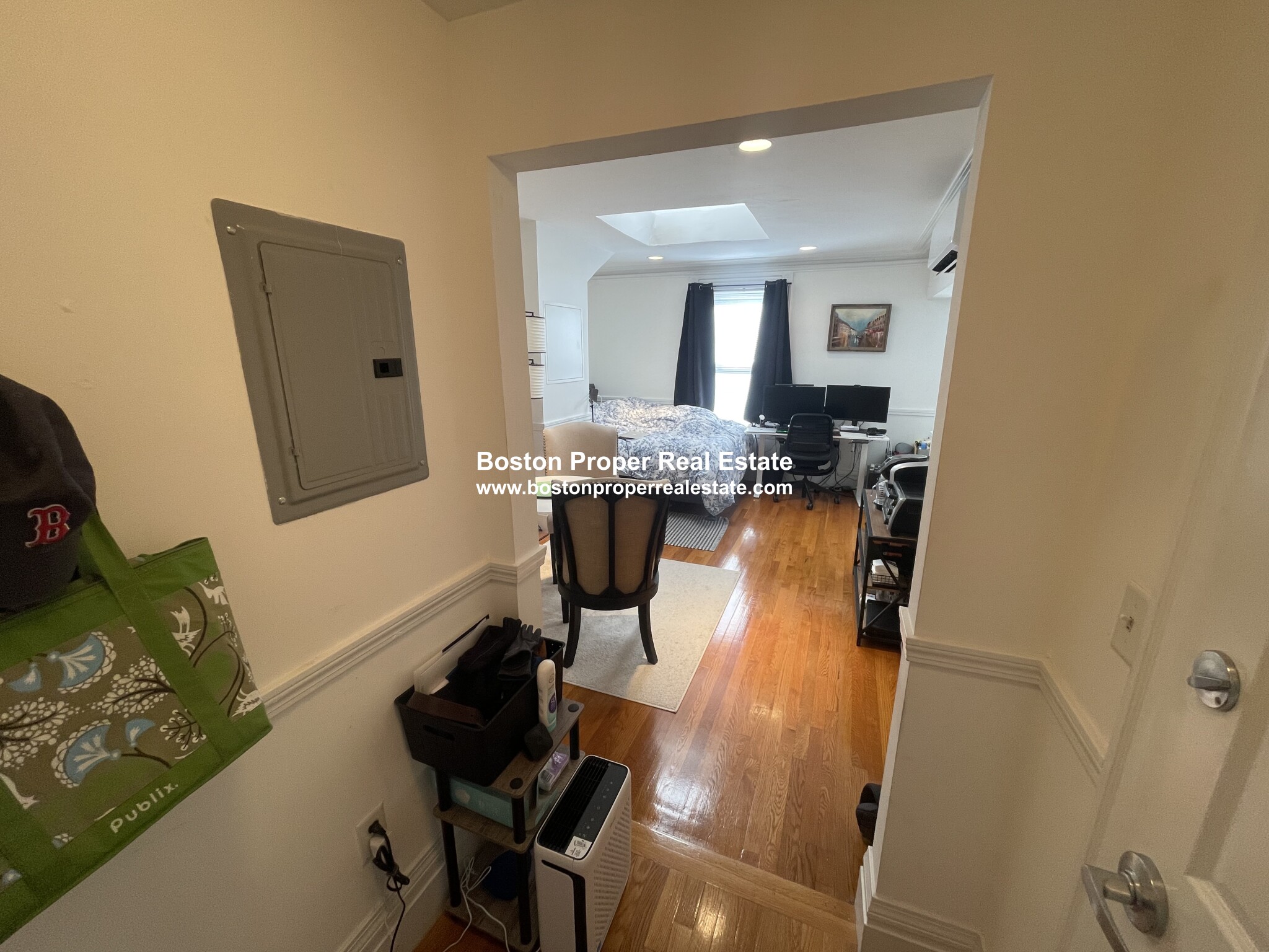 Studio bed, 1 bath apartment for rent at 254 Newbury St Unit 5, Back Bay — photo 5 of 13