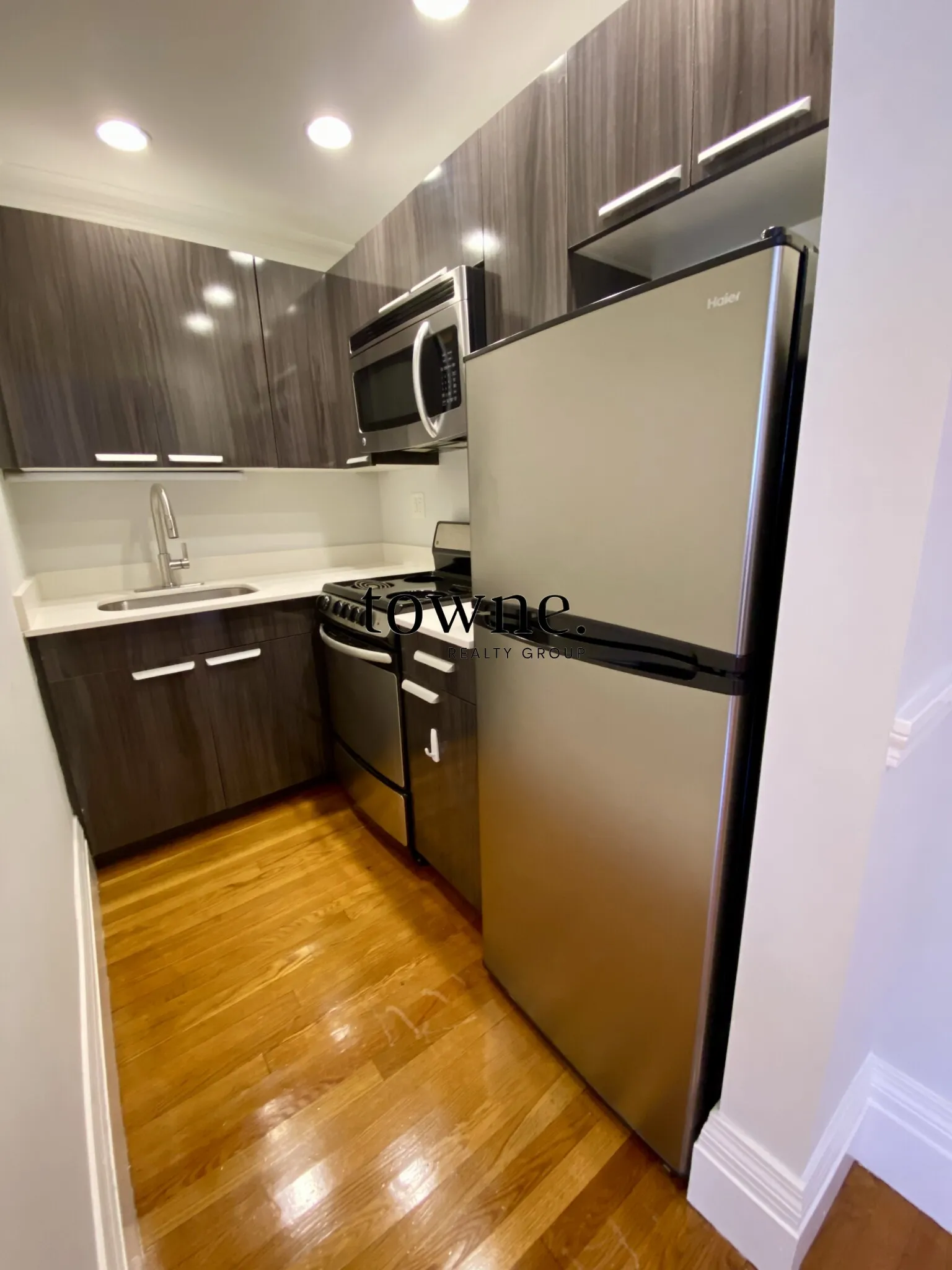 Studio bed, 1 bath apartment for rent at 254 Newbury St Unit 5a, Back Bay — photo 3 of 14