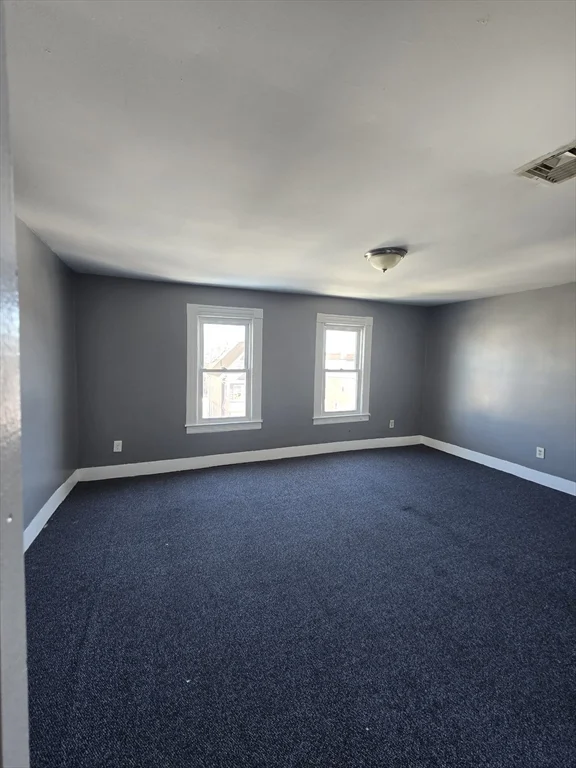 2 bed, 1 bath apartment for rent at 254 Oakland Unit 3, Springfield — photo 3 of 8