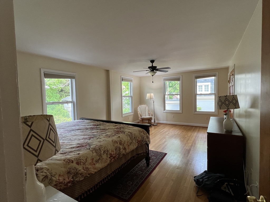 4 bed, 2 bath apartment for rent at 254 Park St, West Roxbury — photo 4 of 23