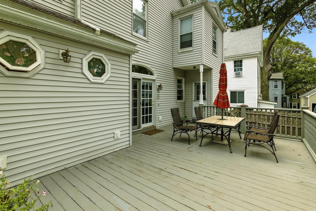 4 bed, 2 bath apartment for rent at 254 Park St, West Roxbury — photo 22 of 23