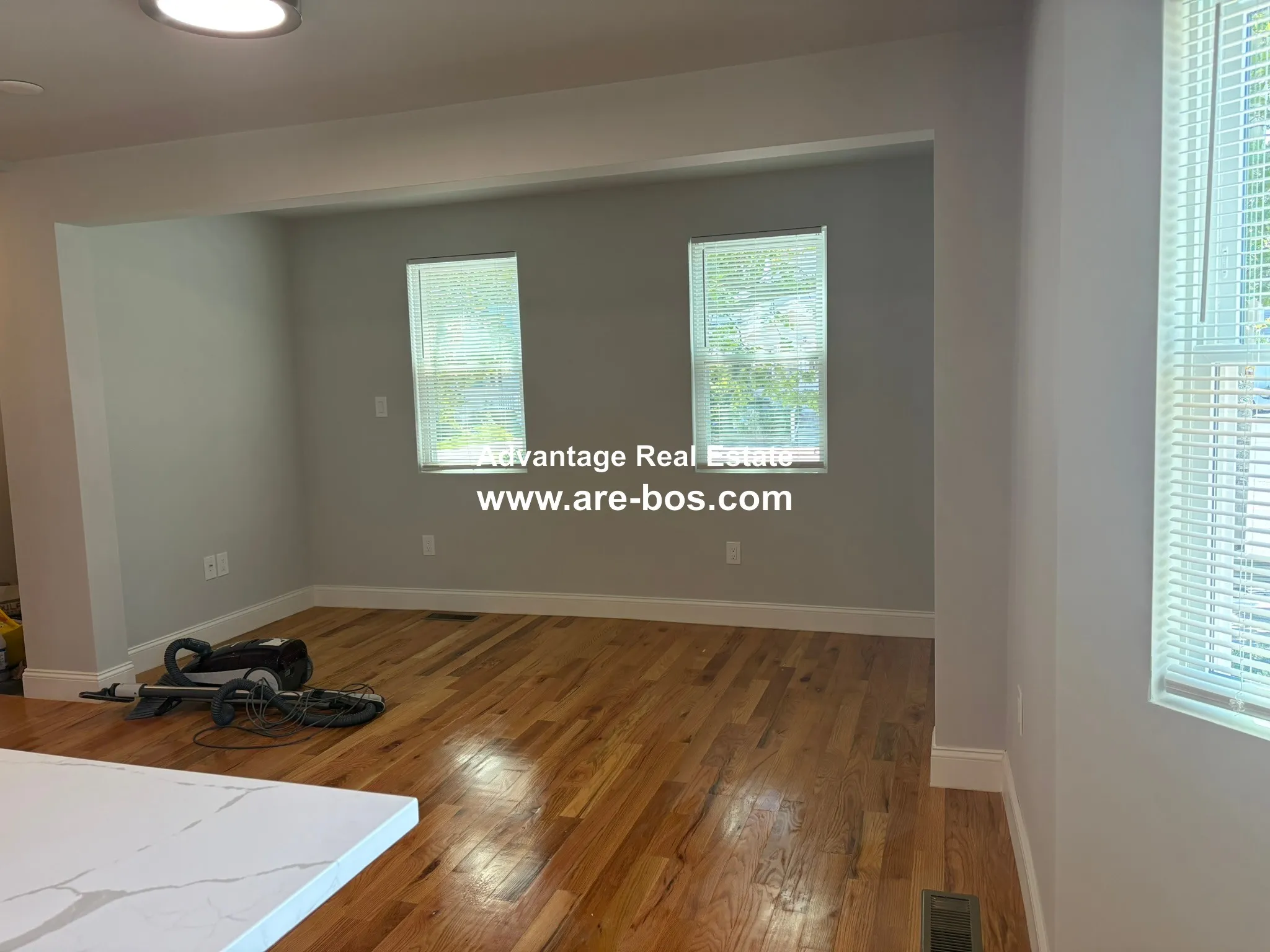 3 bed, 2 bath apartment for rent at 254 Salem St Unit 1, Medford — photo 6 of 28