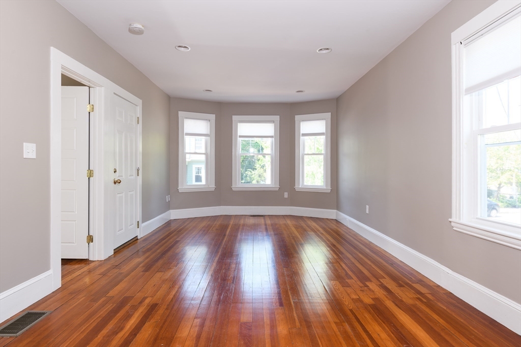 2 bed, 2 bath apartment for rent at 254 Upland Rd Unit 1, Avon Hill — photo 5 of 15