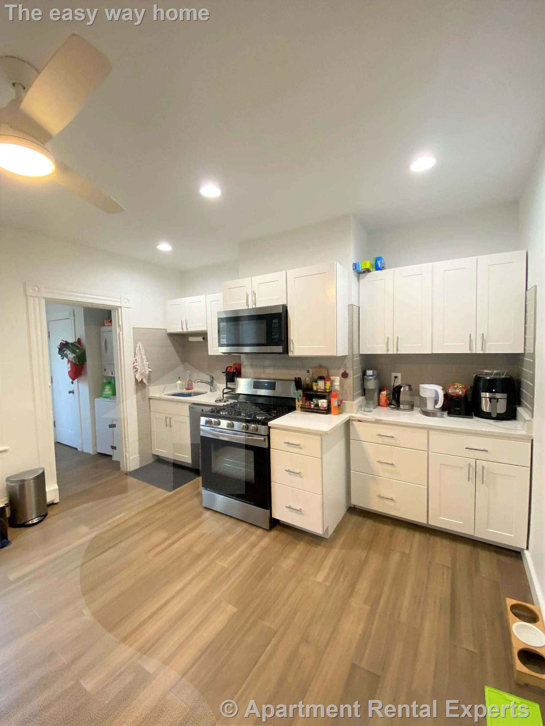 3 bed, 1 bath apartment for rent at 254 Windsor St Unit 2L, Central Square — photo 1 of 13