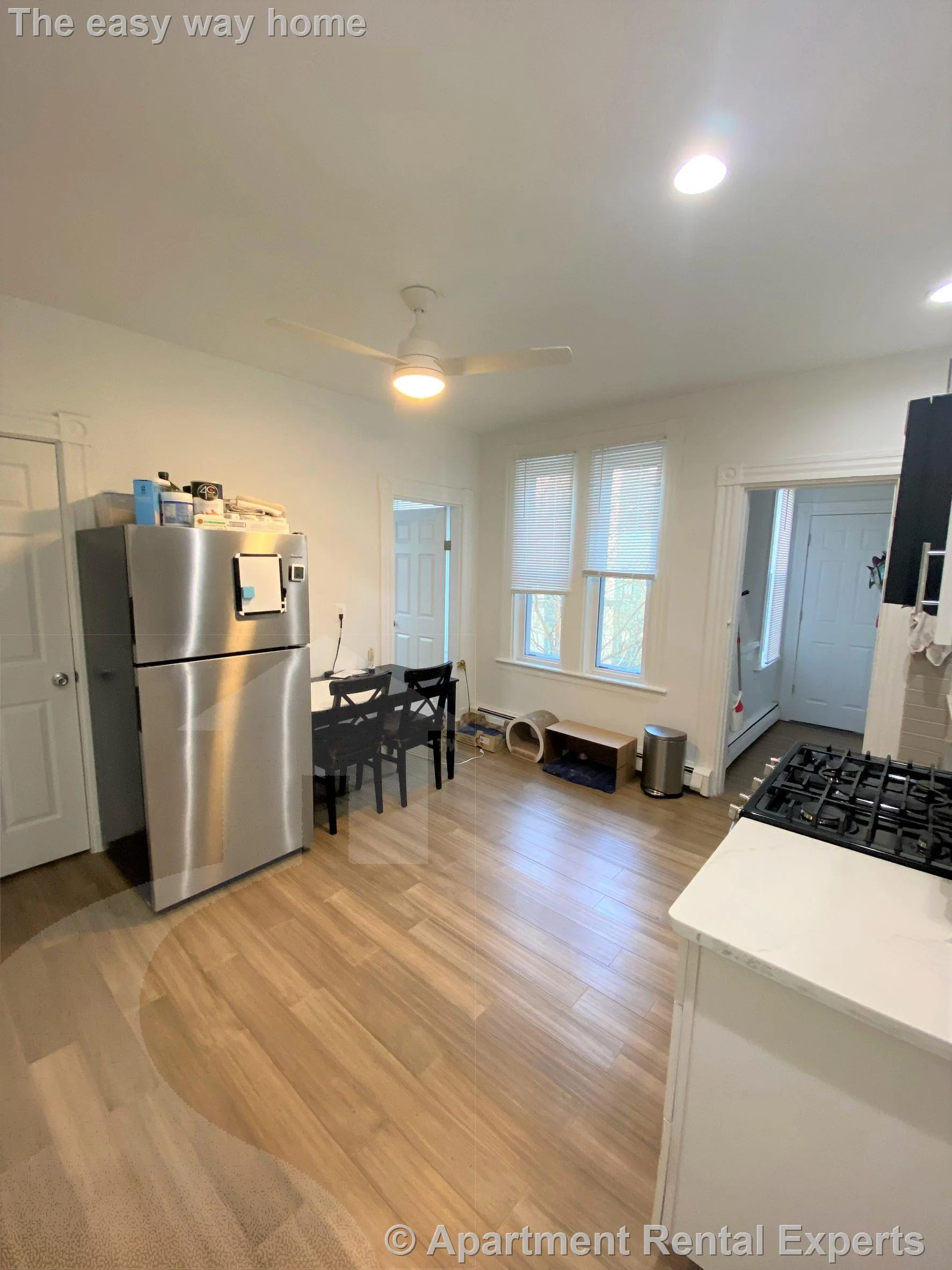 3 bed, 1 bath apartment for rent at 254 Windsor St Unit 2L, Central Square — photo 3 of 13