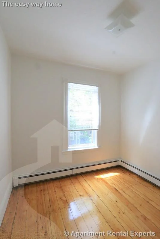 2 bed, 1 bath apartment for rent at 254 Windsor St Unit 2R, Central Square — photo 5 of 12