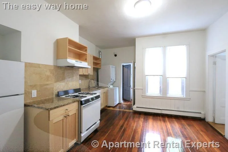 2 bed, 1 bath apartment for rent at 254 Windsor St Unit 2R, Central Square — photo 1 of 12