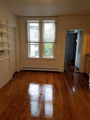 2 bed, 1 bath apartment for rent at 254 Windsor St Unit 3, The Port — photo 8 of 10