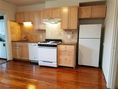 2 bed, 1 bath apartment for rent at 254 Windsor St Unit 3, The Port — photo 1 of 10