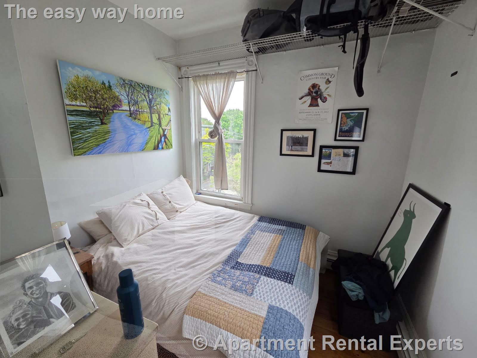 3 bed, 1 bath apartment for rent at 254 Windsor St Unit 3L, Central Square — photo 3 of 7
