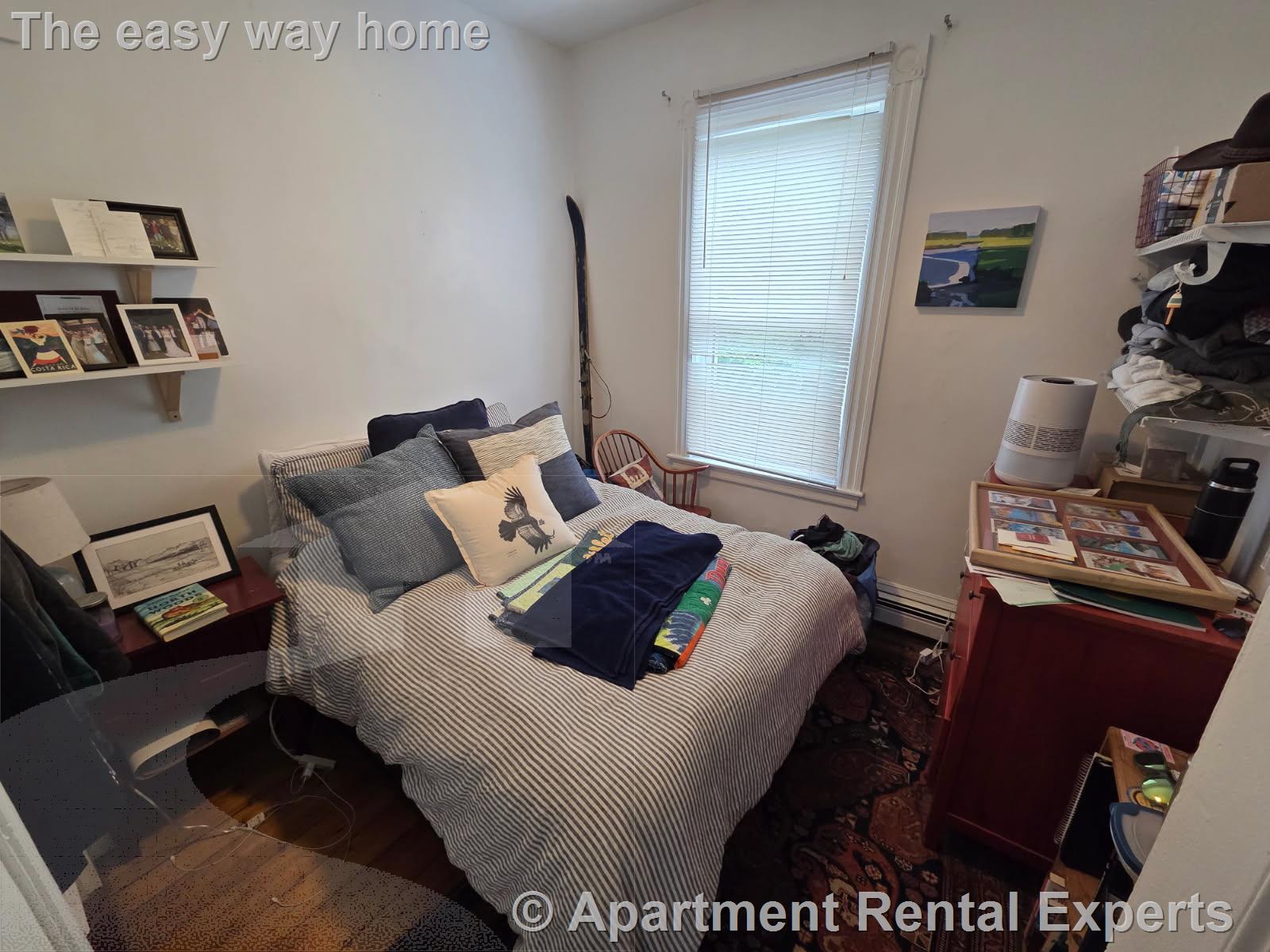 3 bed, 1 bath apartment for rent at 254 Windsor St Unit 3L, Central Square — photo 4 of 7