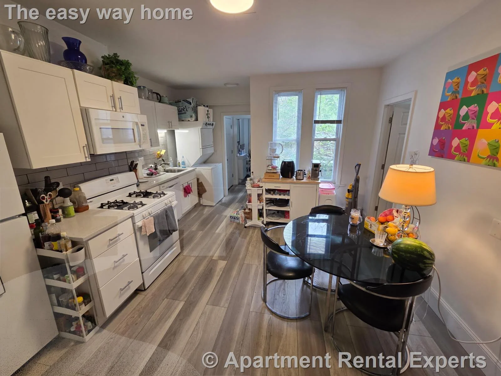 3 bed, 1 bath apartment for rent at 254 Windsor St Unit 3R, Central Square — photo 2 of 8