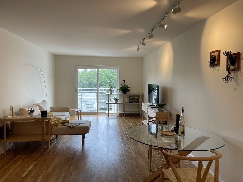 2 bed, 2 bath apartment for rent at 255 Beacon St Unit 4B, Somerville — photo 11 of 32