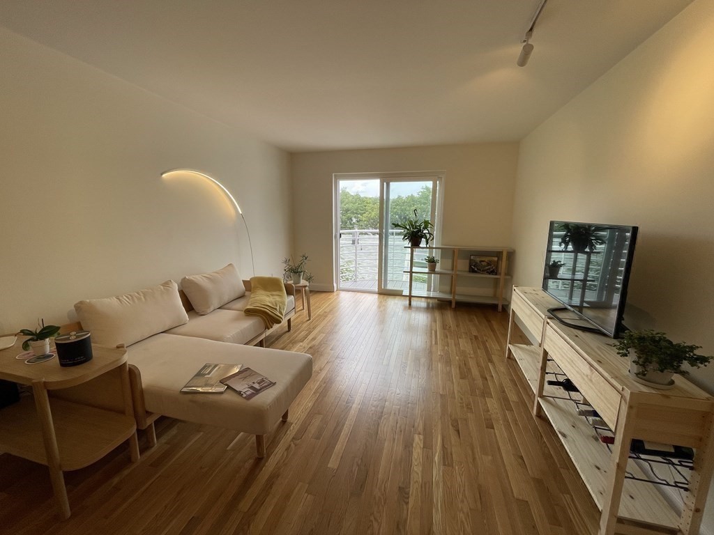 2 bed, 2 bath apartment for rent at 255 Beacon St Unit 4B, Somerville — photo 10 of 32