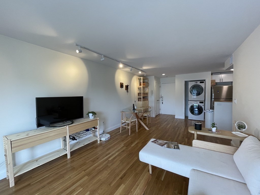 2 bed, 2 bath apartment for rent at 255 Beacon St Unit 4B, Somerville — photo 13 of 32