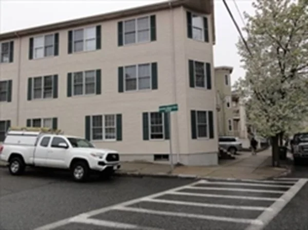 1 bed, 1 bath apartment for rent at 255 Boston Ave Unit 1, Tufts University — photo 2 of 9