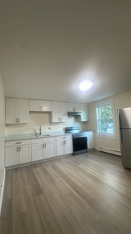 4 bed, 1 bath apartment for rent at 255 Boston St Unit 2, Lynn — photo 1 of 9