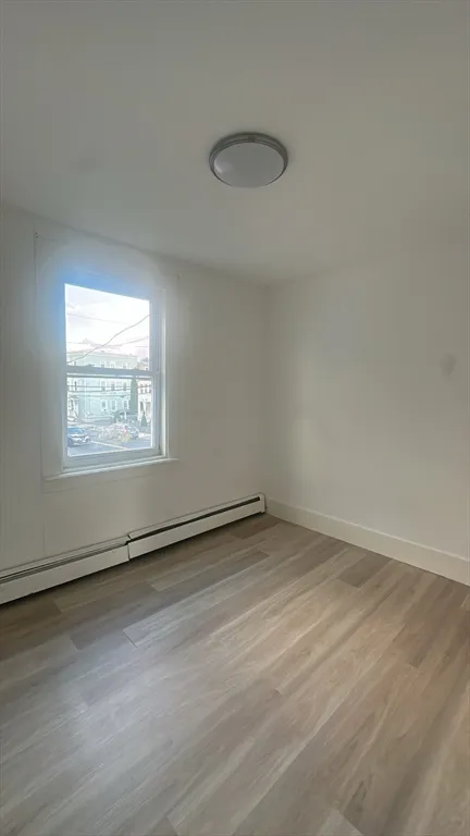4 bed, 1 bath apartment for rent at 255 Boston St Unit 2, Lynn — photo 2 of 9