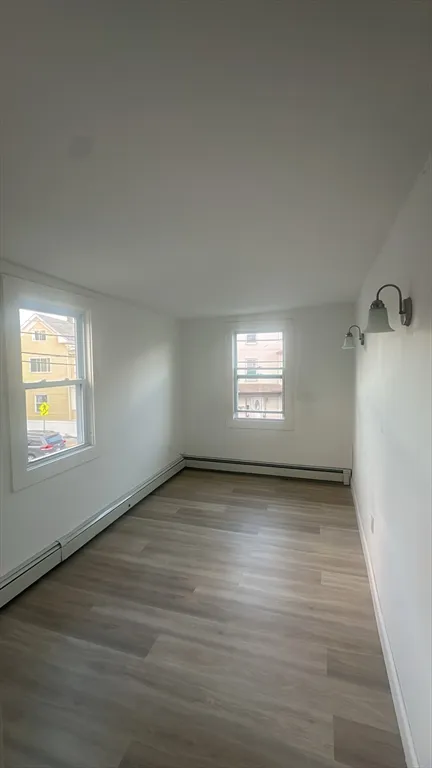 4 bed, 1 bath apartment for rent at 255 Boston St Unit 2, Lynn — photo 4 of 9