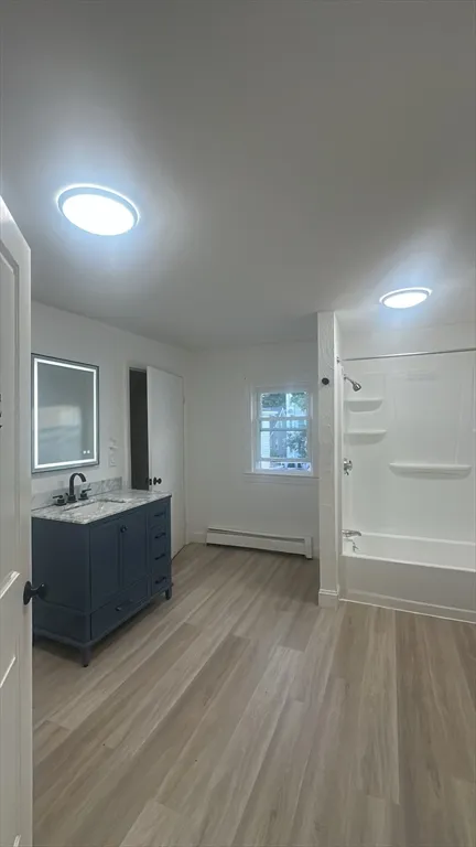 4 bed, 1 bath apartment for rent at 255 Boston St Unit 2, Lynn — photo 6 of 9