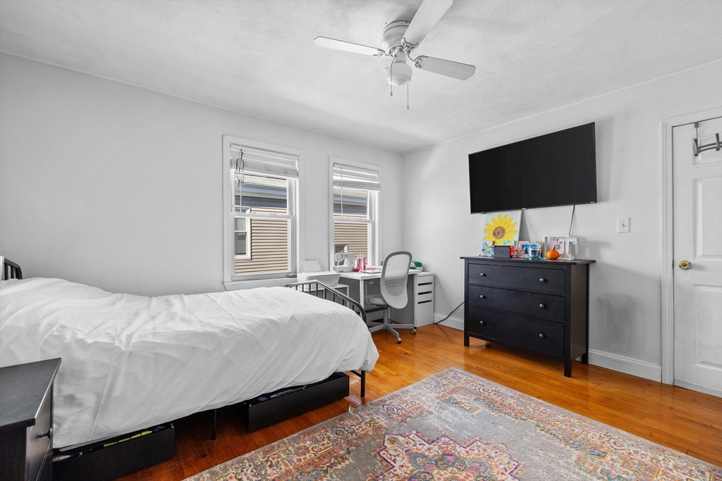 3 bed, 1 bath apartment for rent at 255 Central Unit 2, Medford — photo 13 of 15