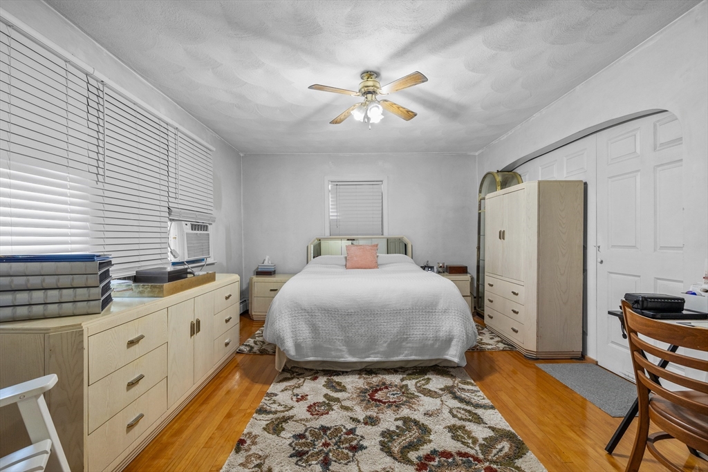 3 bed, 1 bath apartment for rent at 255 Central Unit 2, Medford — photo 10 of 15